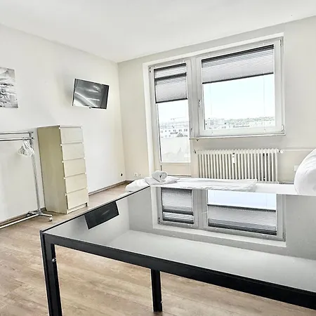Lucky Three Apartment *