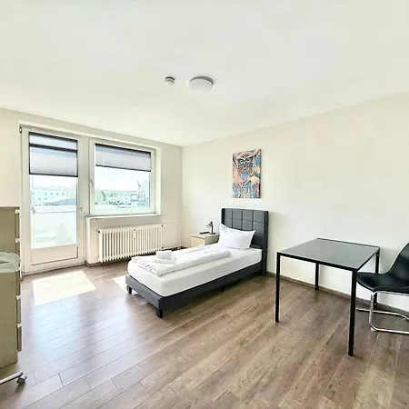 Lucky Three Apartment